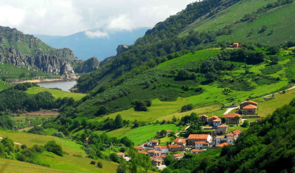 Qué ver en Campoo de Enmedio: descubre lo mejor de Cantabria