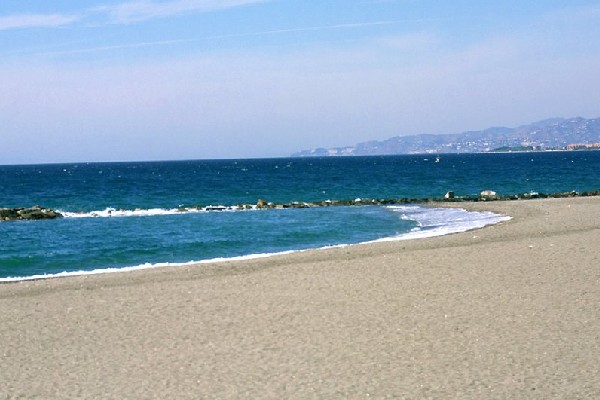 Playas de Granada con encanto tropical