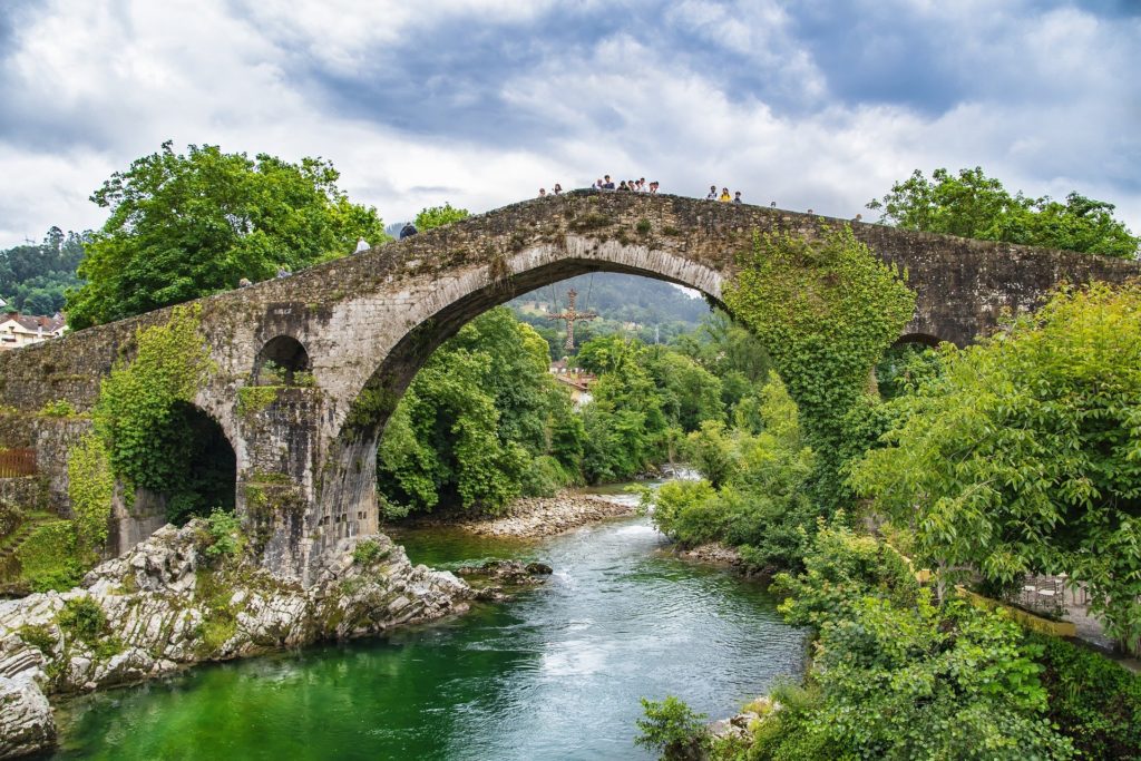 river-g25c12213a_1920