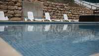 vista piscina y yacuzzi
