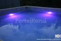PISCINA CON LUCES