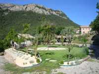 Casa de Cal Marti y Cal Pasqual al fondo