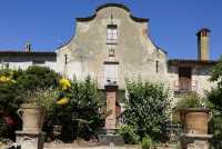 Fachada de la Masía