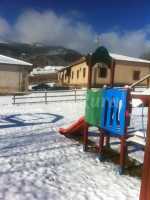 Parque infantil nevado