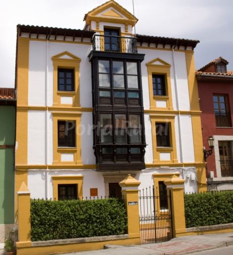 Apartamentos Turísticos Villa Manola
