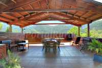 Porche exterior de madera