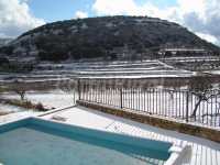 Piscina con nieve